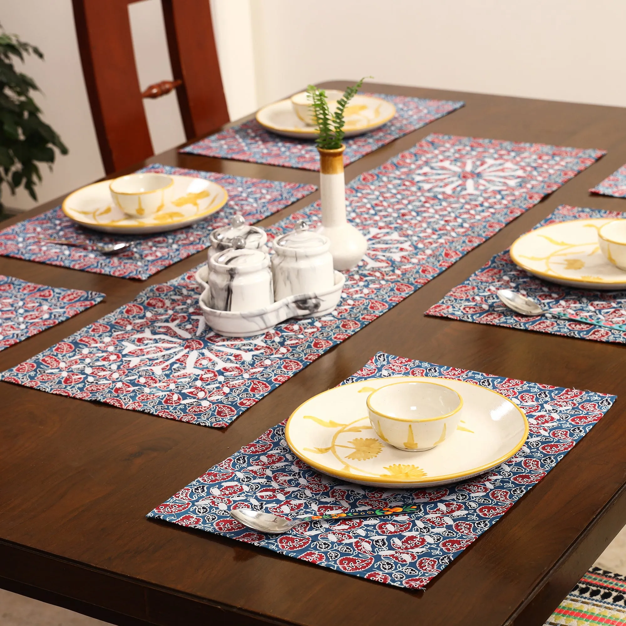 Ajrakh Applique Cut Work Cotton Table Runner with Mats (set of 6)