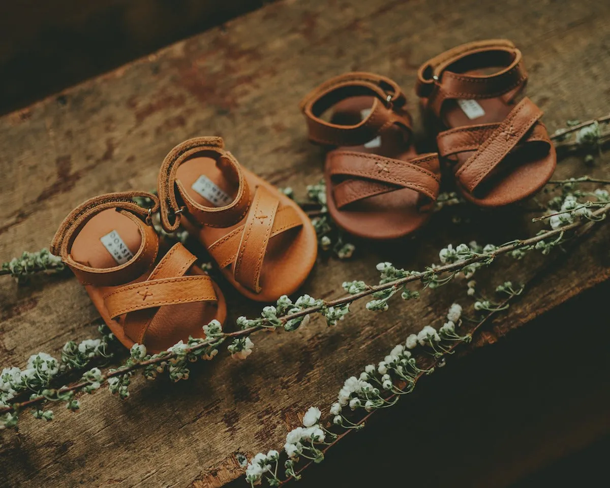 Giggles - Cognac Classic Leather
