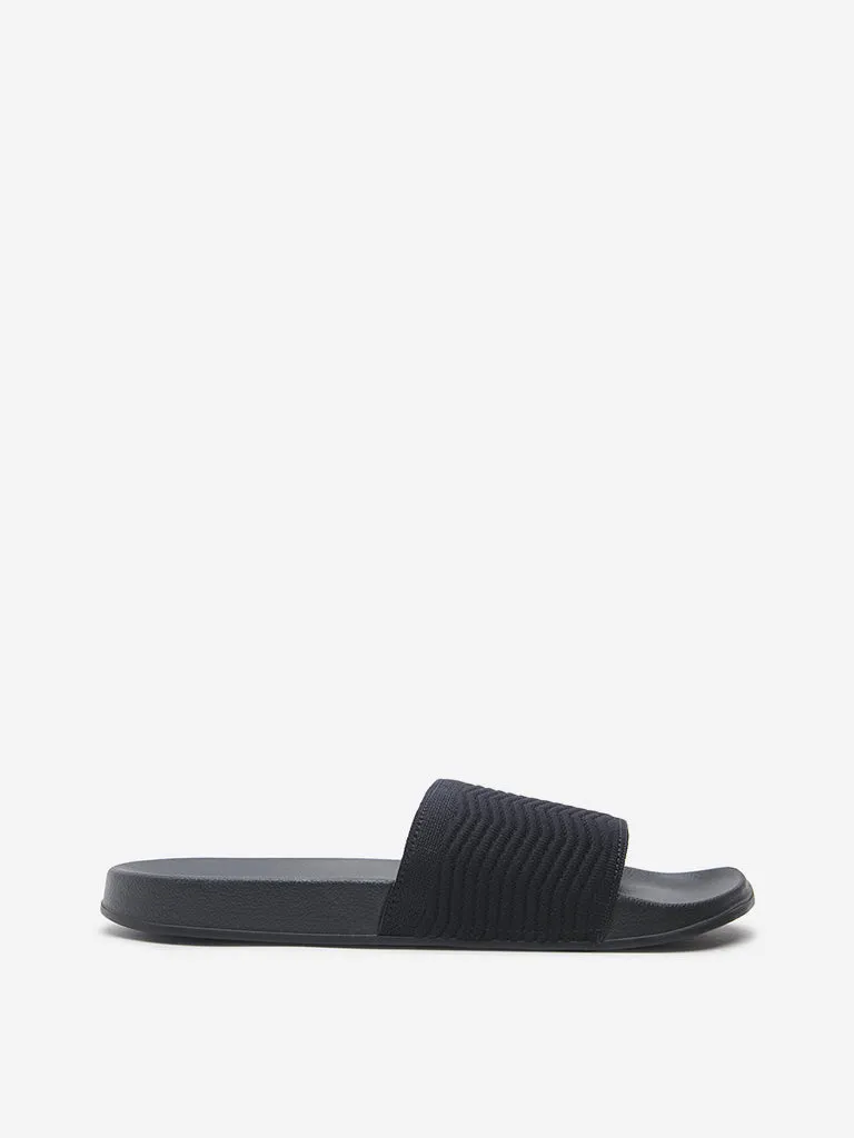 SOLEPLAY Black Chevron Textured Slides