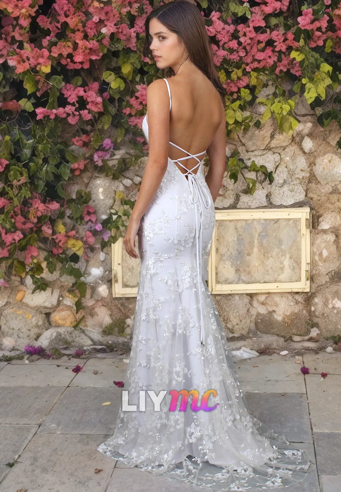 V-Neck Spaghetti Straps Mermaid Appliques Beach Wedding Dress