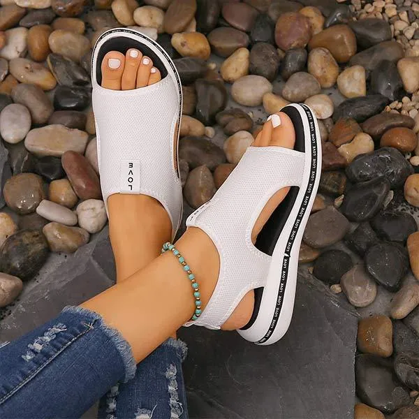 Women's Flat Woven Sandals 09101641C